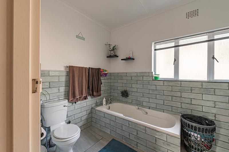 4 Bedroom Property for Sale in Riviersonderend Western Cape